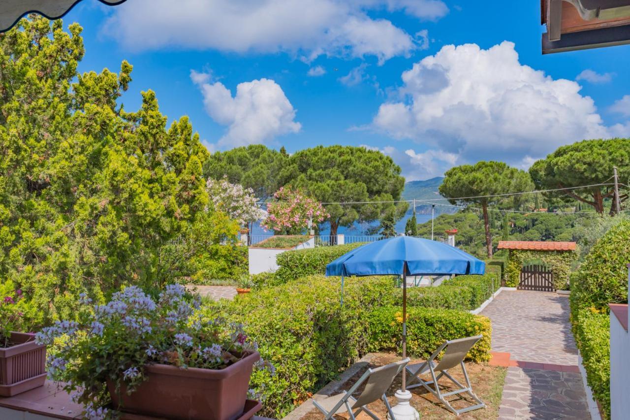 Residence Baia Delle Grazie Casa Morcone Exterior photo